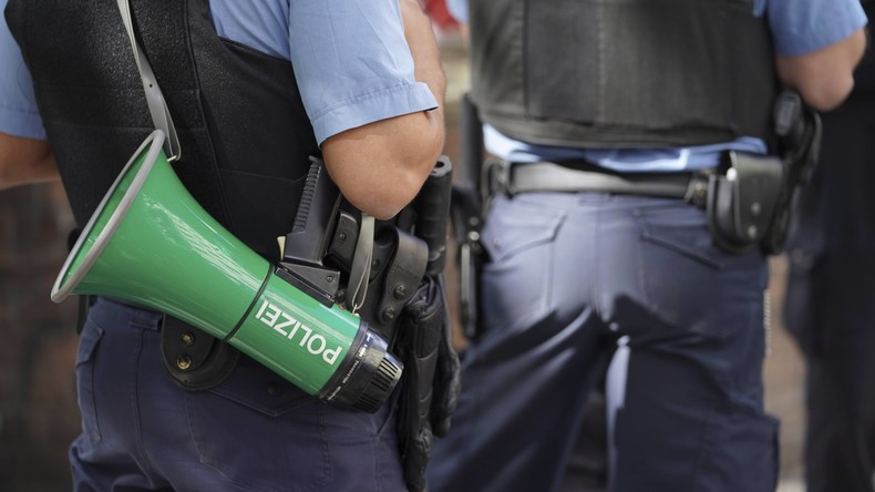 Gerichtsurteil: Presseteam der Polizei darf bei Demos nicht fotografieren