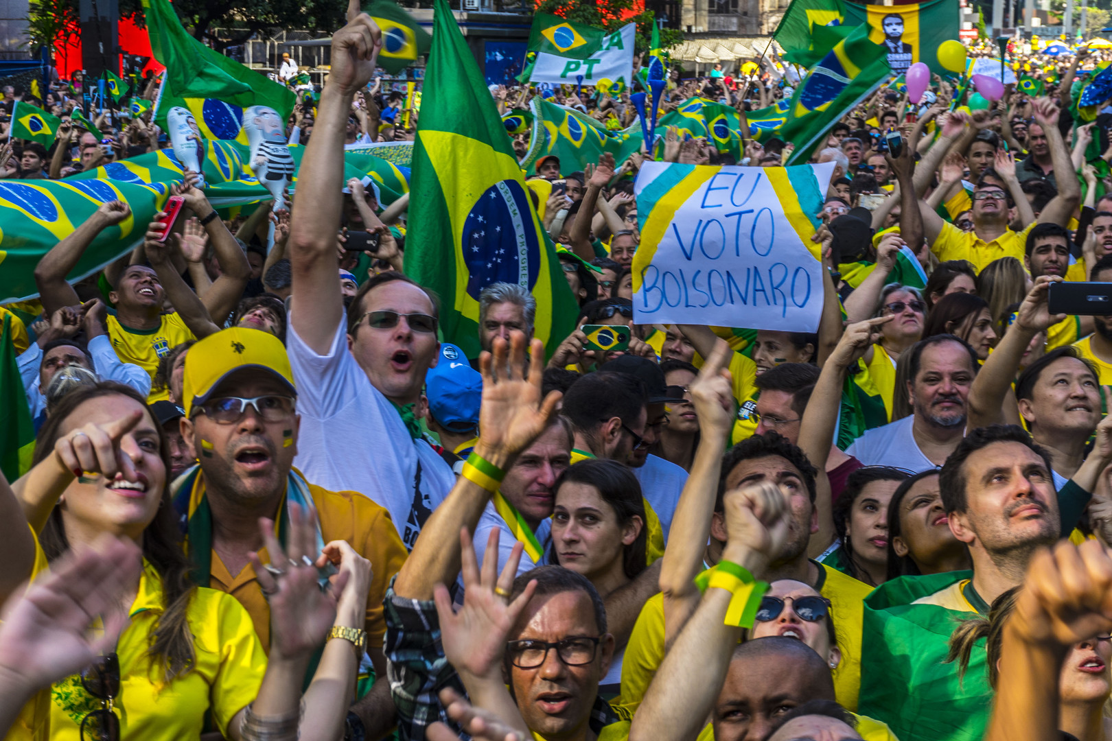 Noch ein Tag bis zu den Stichwahlen in Brasilien – Druck auf Universitäten und Gerichte nimmt zu