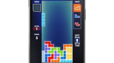 Telepathisches Tetris: Vernetzung von drei Gehirnen ermöglicht Gedankenlesen für Videospiel