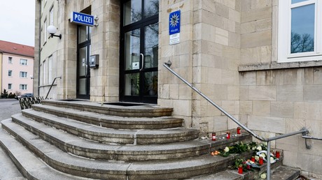 Der Fall Bichtemann: Schwerverletzter stirbt hilflos im Polizeirevier Dessau