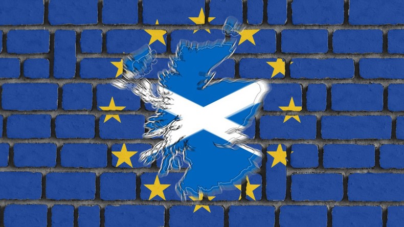 Brexit: Befürworter und Gegner des EU-Austritts machen Front gegen Einigungsvertrag
