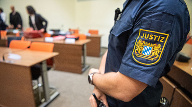 "Sie sollten sich schämen!" – Münchner Richter hält syrischer Familie Standpauke