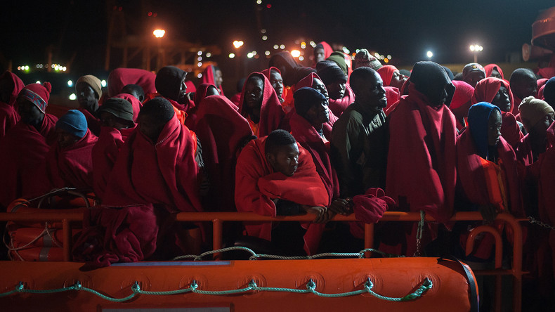 Knapp 900 Migranten vor spanischer Küste gerettet – Schwangere tot