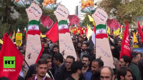 Iran: US-Sanktionen zentrales Thema beim Jahrestag der Botschaftsbesetzung von 1979