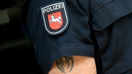 Gericht: Bayerischer Polizist darf sich nicht tätowieren lassen