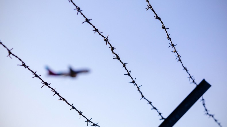 Abschiebeflug aus Deutschland in Kabul eingetroffen