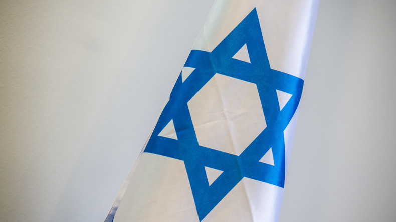 Hakenkreuz auf Israel-Flagge - Australischer Dozent suspendiert