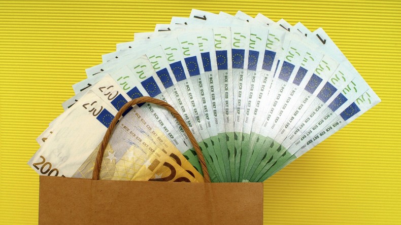 Obdachloser suchte Brot und fand 17.000 US-Dollar – die er der Wohlfahrt spendet