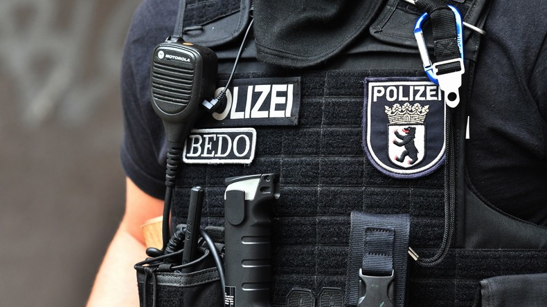 Razzia gegen Autoschieber - Suspendierter Berliner Polizist festgenommen