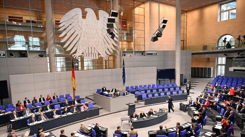 Umfrage: Union legt in Wählergunst zu - Viele sehen CDU als zerstritten an