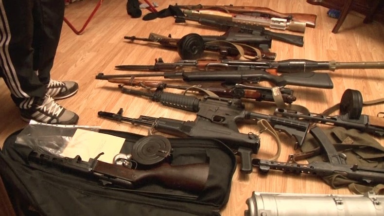 FSB hebt zwei illegale Waffenwerkstätten in Russland aus