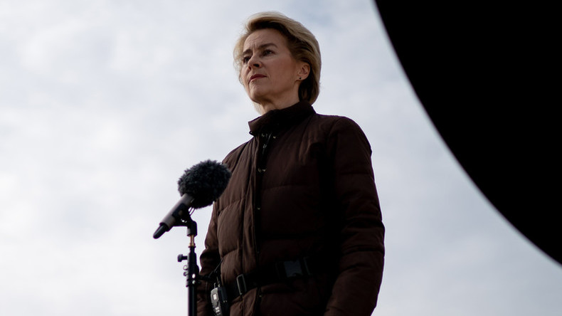 Trotz Kritik: Von der Leyen hält am Einsatz von Beratern fest