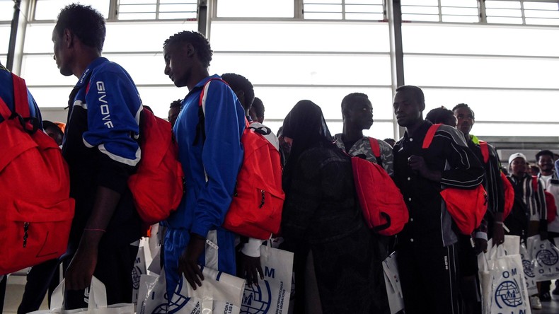 Weiteres deutsches Schiff rettet Migranten im Mittelmeer