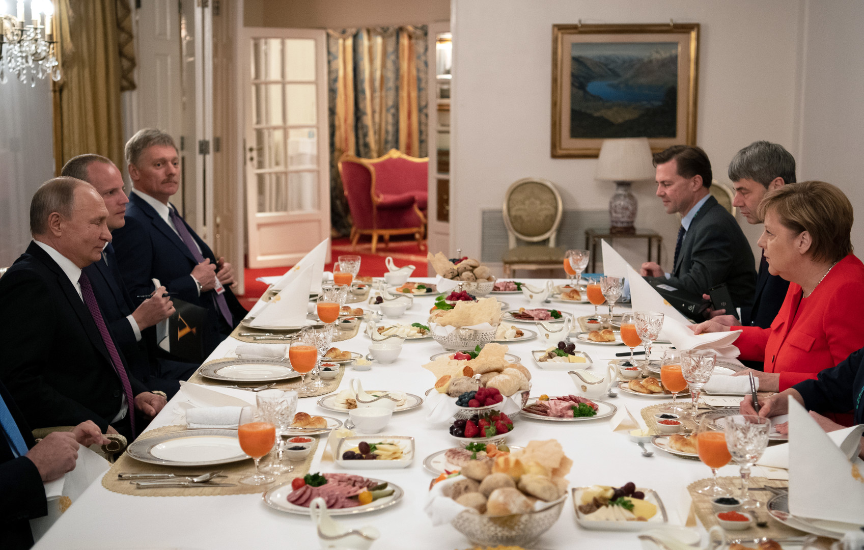 G20-Gipfel in Buenos Aires: Treffen zwischen Kanzlerin Merkel und Russlands Präsident Putin