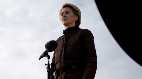 Trotz Kritik: Von der Leyen hält am Einsatz von Beratern fest