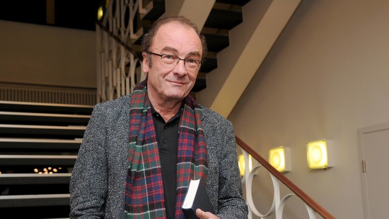 Manipulierte Zitate und Fakten – Kritisierter Autor beruft sich auf "andere Gesetze der Literatur"