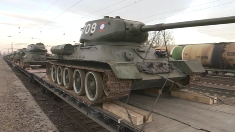 Dreißig legendäre T-34-Panzer kehren aus Laos nach Russland zurück