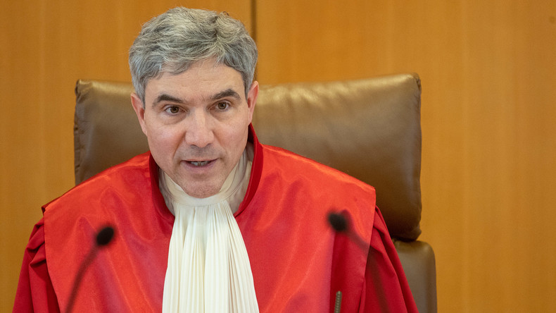 Verhandlung über Hartz-IV-Sanktionen: Die Linke hält Verfassungsrichter Harbarth für befangen