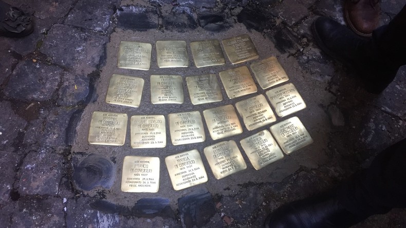 Gestohlene "Stolpersteine" in Rom wieder ersetzt