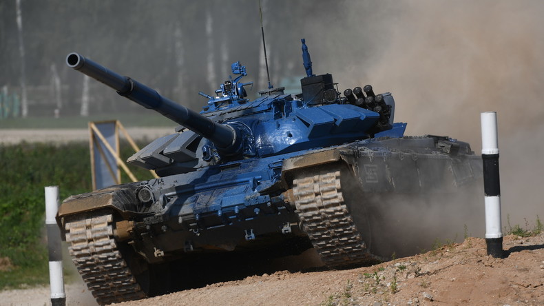 Panzerbiathlon nun auch für Damen erlaubt: Russische Kandidatinnen trainieren schon
