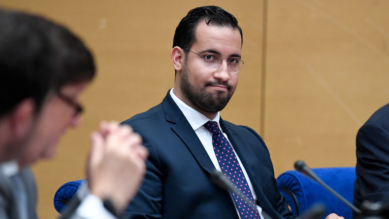 Ex-Mitarbeiter Macrons Benalla wegen Diplomatenpässen in Polizeigewahrsam
