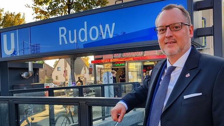 Amadeu-Antonio-Stiftung will Bezirksamt Neukölln wegen Warnung vor Kita-Broschüre verklagen