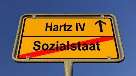 Bundesregierung bemisst Existenzrecht anhand des Grades der Unterwürfigkeit
