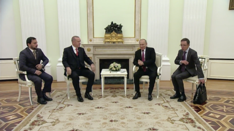 Putin bekundet Erdoğan sein Beileid zum Unglück mit türkischen Opfern in der Straße von Kertsch