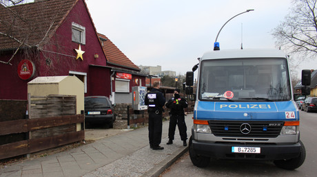 Großrazzia in Berlin: Polizei geht gegen Waffenschmuggler vor