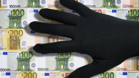 Schlag gegen internationale Bande - Anleger um Millionen betrogen