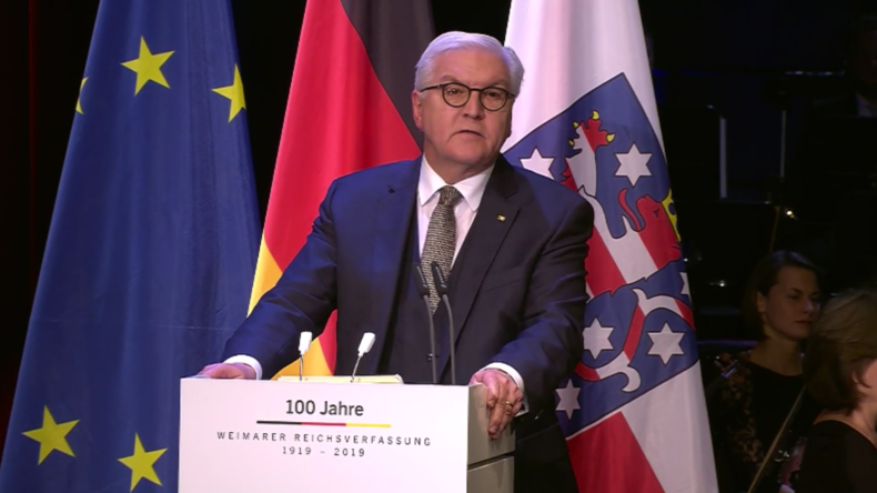 Steinmeier: "Neuer nationalistischer Hass" missbraucht deutsche Flagge