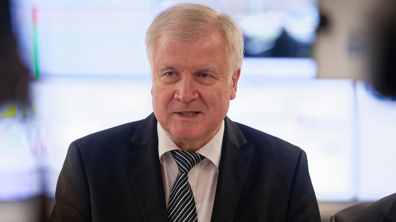 Seehofer verbietet zwei PKK-Vereinigungen