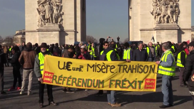 Frankreich: Tränengas und Schockgranaten bei Protesten der Gelbwesten in Paris