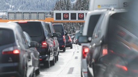 Italien kämpft gegen Schneechaos und Überschwemmungen
