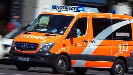 Mit Behandlungsmethoden nicht einverstanden: Vater attackiert Retter seines Sohns