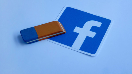 "Akt der Zensur": Internationale Journalisten-Föderation zur Löschung von Facebook-Seiten (Video)