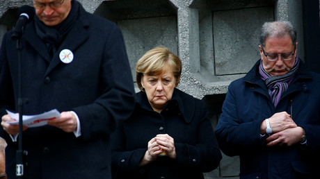 Bundeskanzlerin Angela Merkel bei der Einweihung des Mahnmals zur Erinnerung an den Anschlag im Dezember 2016