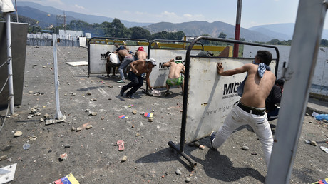 LIVE von der Simon-Bolivar-Brücke an der Grenze zwischen Venezuela und Kolumbien