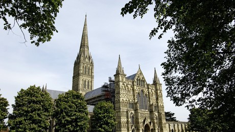Falsches Symbolbild: Theresa Mays Reise nach Salisbury mit Foto anderer Stadt illustriert