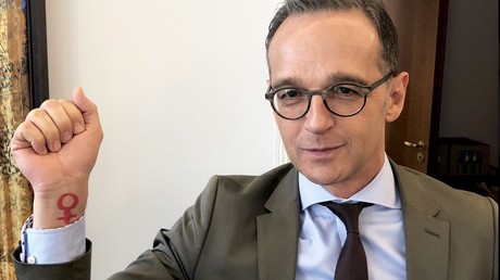 Mordor oder Lummerland? Die deutsche Außenpolitik und ihre Selbstdarstellung