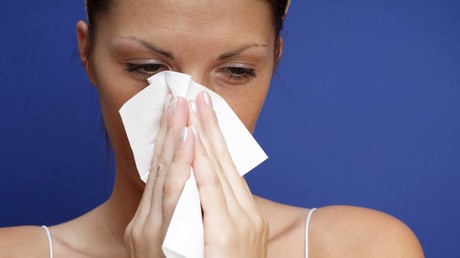 Frau bekommt Allergie nach Oralsex – Ärzte finden Allergen im Sperma des Partners