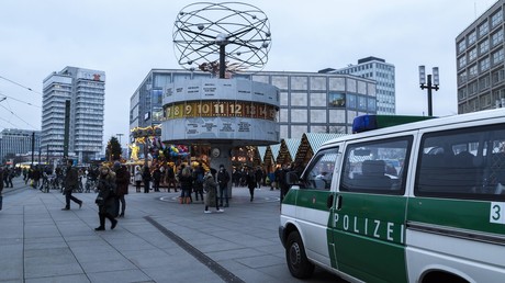 Massenschlägerei auf Berliner Alexanderplatz – rund 50 Beteiligte, neun Festnahmen