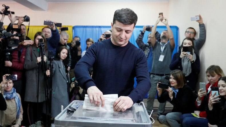 Wahlen in der Ukraine: Schauspieler Selenskij auf Platz eins, Stichwahl Ende April