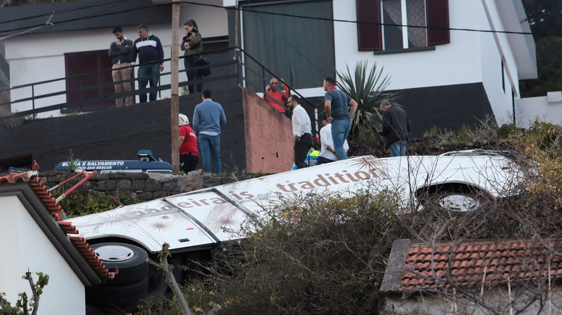 Busunglück auf Madeira: Regierung ordnet dreitätige Trauer an
