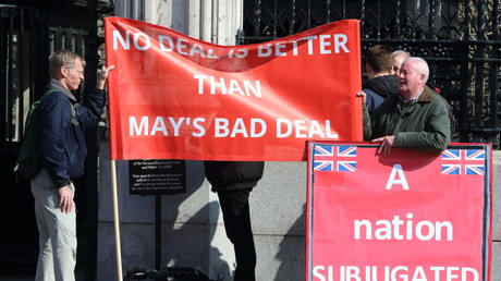 Brexit-Drama: Droht jetzt der harte Brexit?