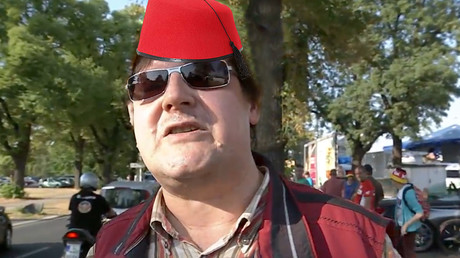 Was ist der Unterschied zwischen einem Ossi und einem Migranten?