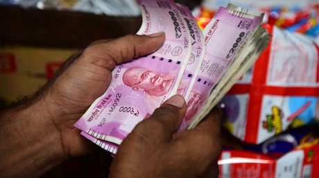 Big Brother: Indien will mit künstlicher Intelligenz Steuersünder in sozialen Medien aufspüren