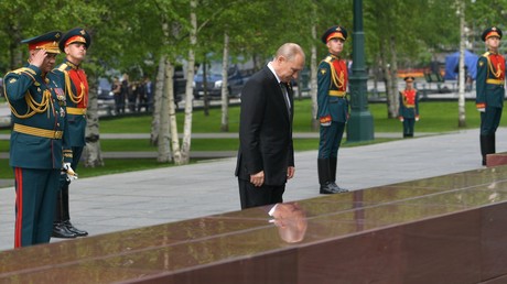 Putin: Russland wird Verteidigungspotenzial weiter stärken und bleibt offen für Zusammenarbeit