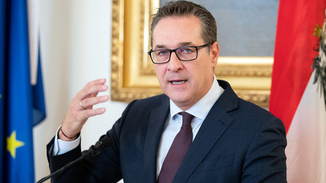 LIVE: FPÖ-Chef Strache äußert sich zu Video