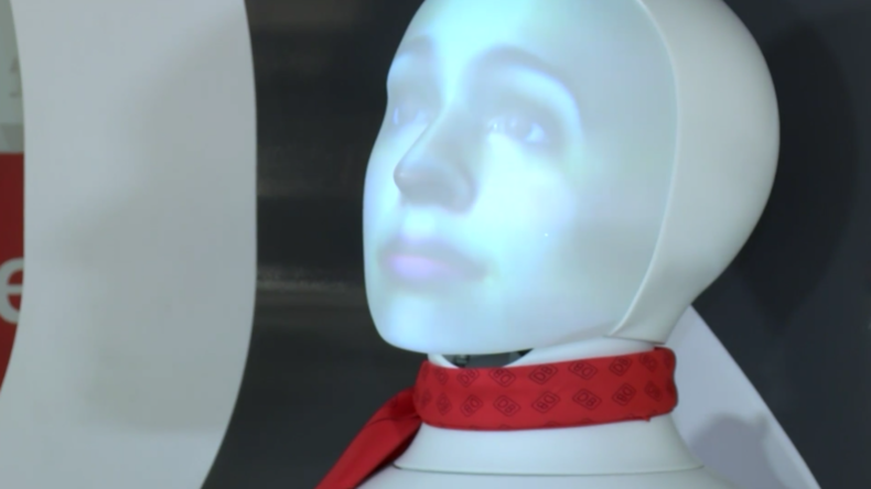 Deutsche Bahn will Roboter zur Unterstützung der Fahrgäste einsetzen